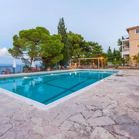 Aparthotel Kouros Hill Xirokástellon